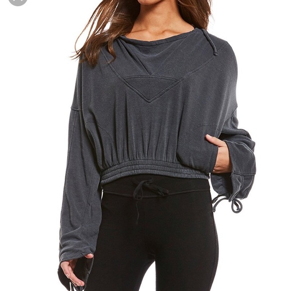 Free People Tops - NWT FREE PEOPLE OJAI CROP HOODIE